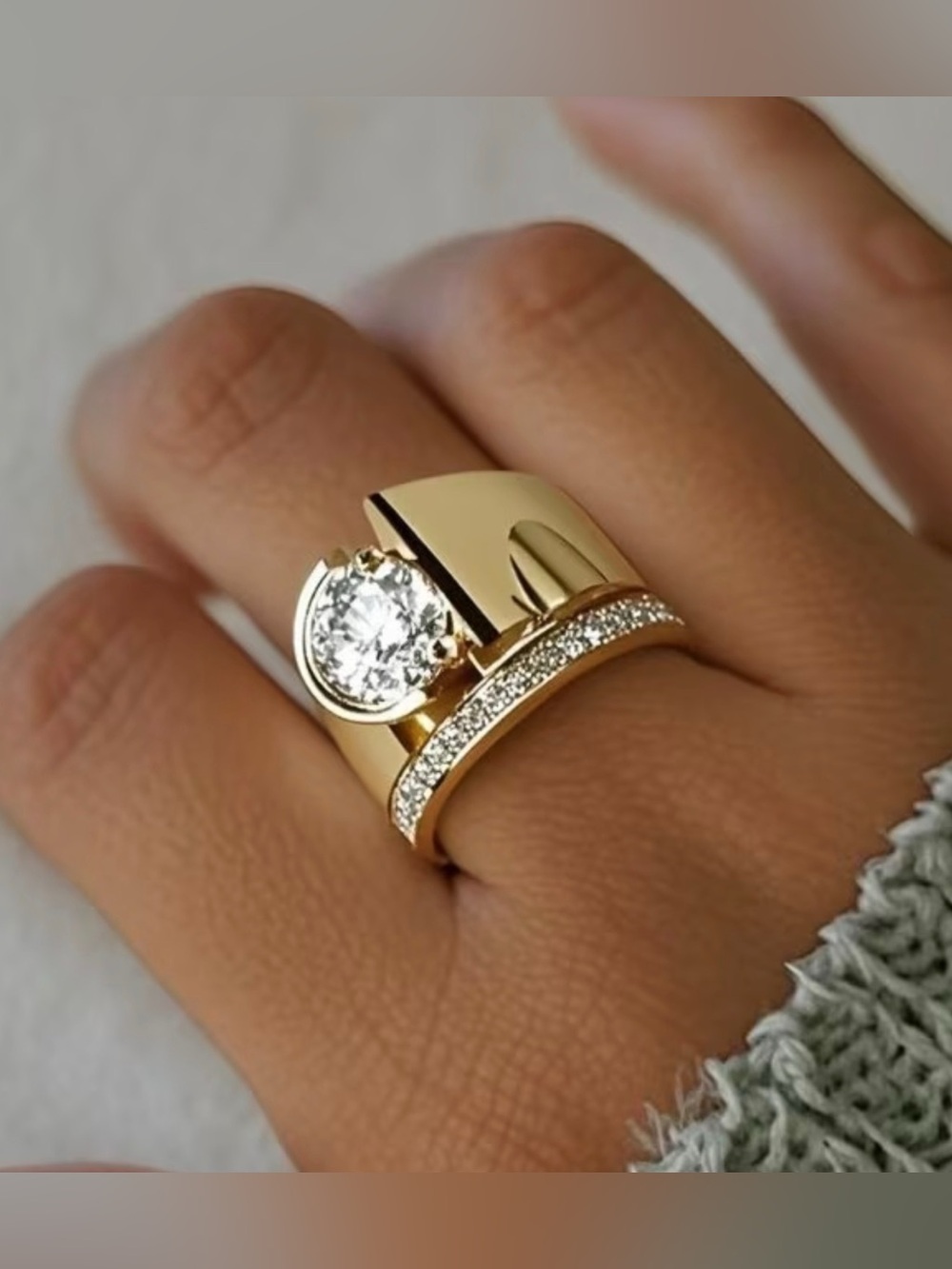 Macy’s 18 Karat Gold Plated CZ Ring 2 PCs Set Size 8 NWOT